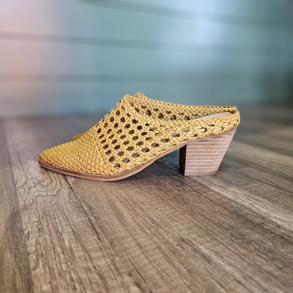 Mi.iM Paris Yellow Leather Woven Slip On Booties / Heels